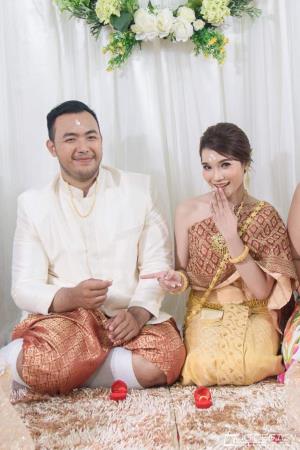 ชุดไทยเจ้าสาว ชุดไทยจักรพรรดิ์ เช่าที่แบมบี้ เวดดิ้ง ห้วยขวาง